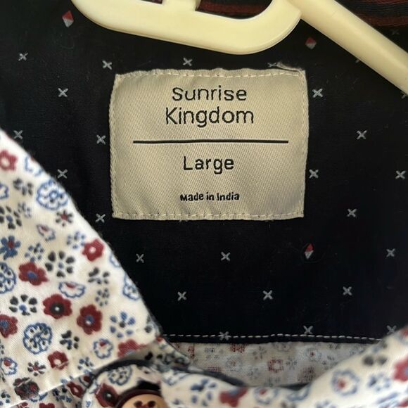 Sunrise Kingdom Button Down Shirt Size L GUC Floral print - Picture 3 of 7